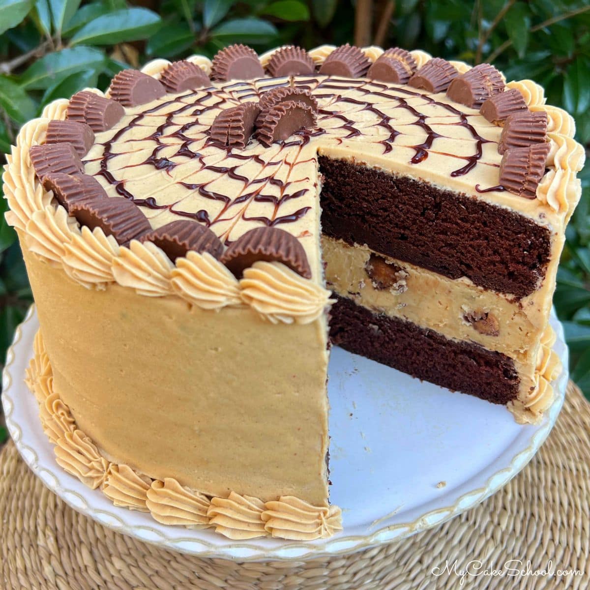 Decadent Chocolate Peanut Butter Cheesecake Cake for Special Occasions